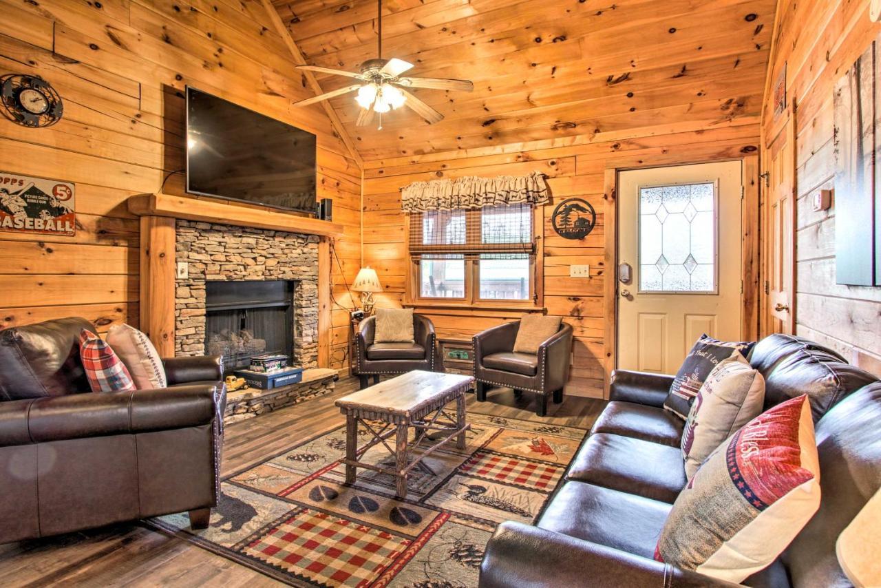 Pigeon Forge Cabin With Hot Tub And Mountain Views! Exteriör bild