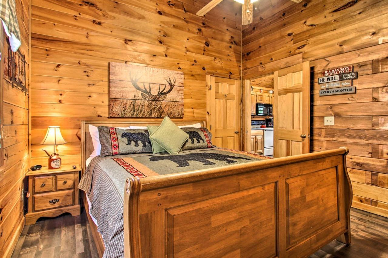 Pigeon Forge Cabin With Hot Tub And Mountain Views! Exteriör bild