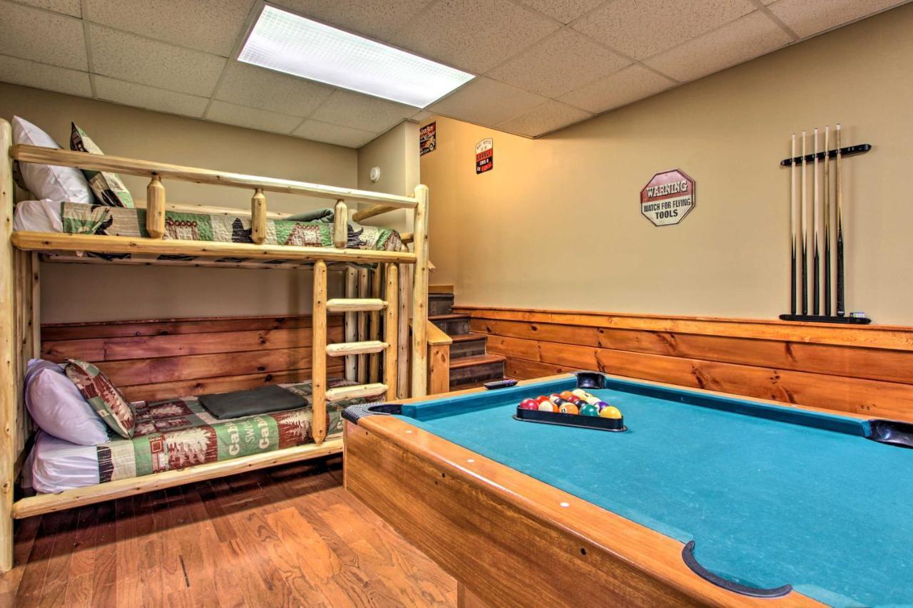 Pigeon Forge Cabin With Hot Tub And Mountain Views! Exteriör bild